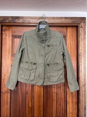 GAP Olive Utility Jacket with Zip Pockets - Women Small